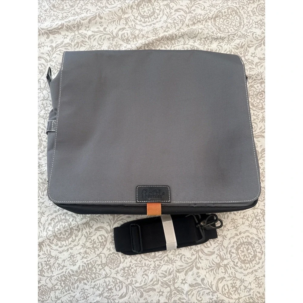 Large Grey Heavy Duty Nylon Messenger Bag Briefcase Art Student Laptop Case